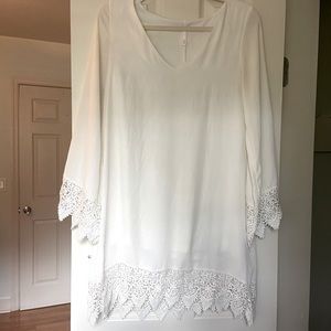 White long sleeve dress - lace detail